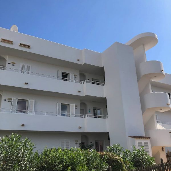 Aussenansicht vom Parkplatz